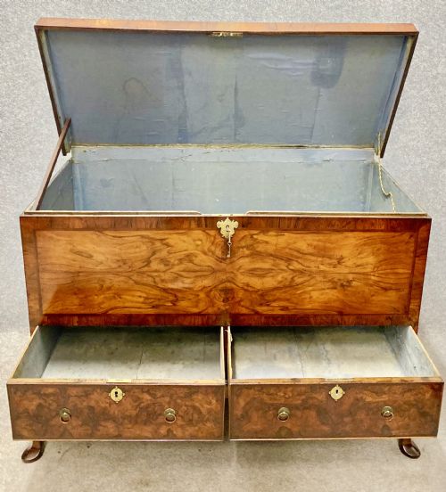 RARE GEORGE I WALNUT CHEST ON STAND - ADDITIONAL PHOTO 5