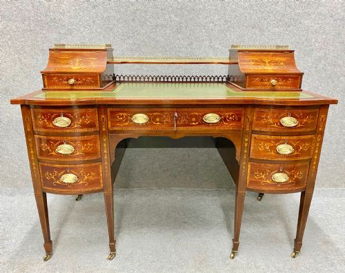 Stunning Inlaid Carlton House Desk