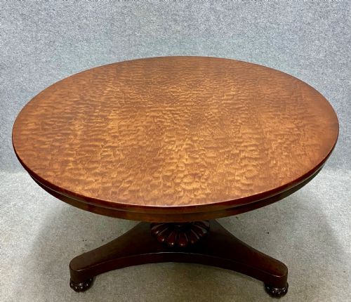 Good Quality Plum Pudding Mahogany Breakfast Table
