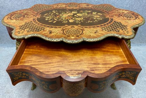 FINE FRENCH MARQUETRY CENTRE TABLE - ADDITIONAL PHOTO 1