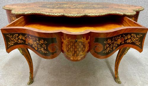 FINE FRENCH MARQUETRY CENTRE TABLE - ADDITIONAL PHOTO 15