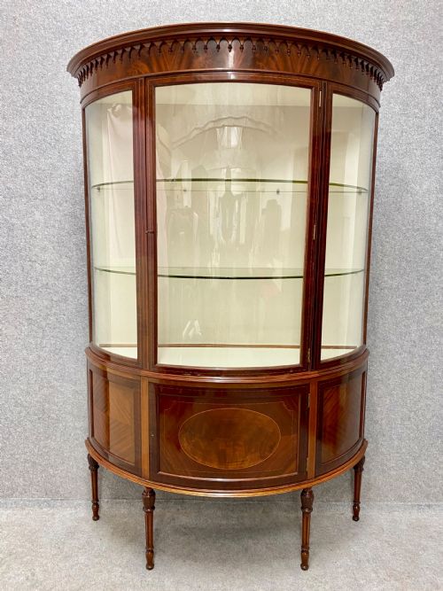 Fine Quality Mahogany & Inlaid Demi Lune Display Cabinet