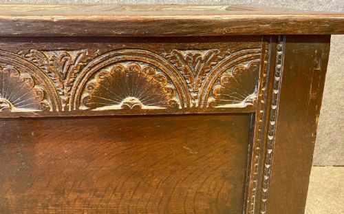 CHARLES II SMALL OAK COFFER - ADDITIONAL PHOTO 1