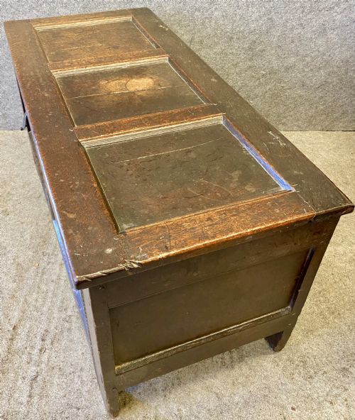 CHARLES II SMALL OAK COFFER - ADDITIONAL PHOTO 5