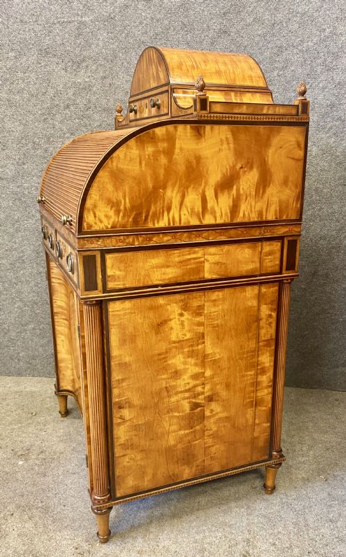 FINE GEORGE III SATINWOOD LADIES DESK - ADDITIONAL PHOTO 3