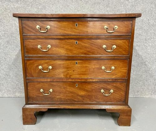 Small George III Mahogany Chest of Drawers
