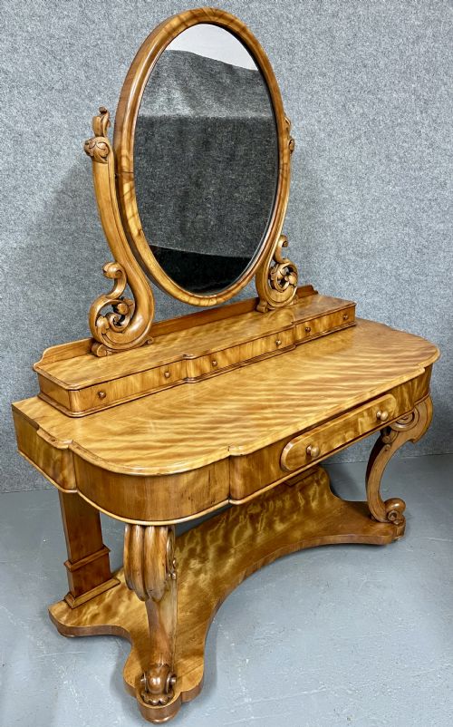 SUPERB VICTORIAN DUCHESS DRESSING TABLE - ADDITIONAL PHOTO 3
