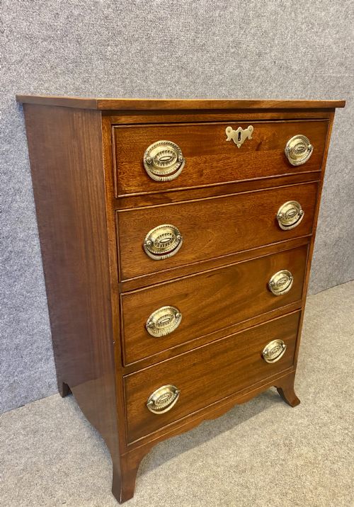 Small Georgian Style Chest of Drawers