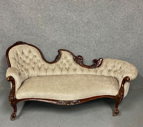Superb Victorian Chaise Longue Sofa