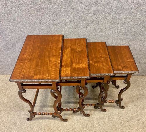 Very Good Quartetto Nest of Walnut Tables