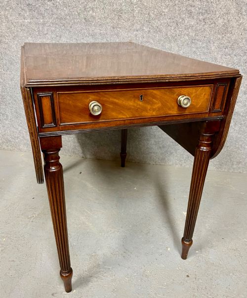 Regency Mahogany Drop Leaf Table