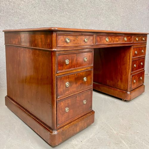 Good Antique Mahogany 18 Drawer Partners Pedestal Desk