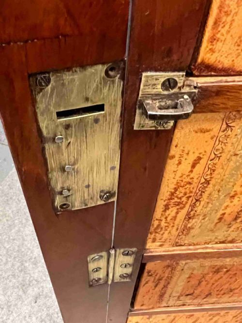 UNUSUAL FRENCH DOUBLE WELLINGTON CHEST - ADDITIONAL PHOTO 6