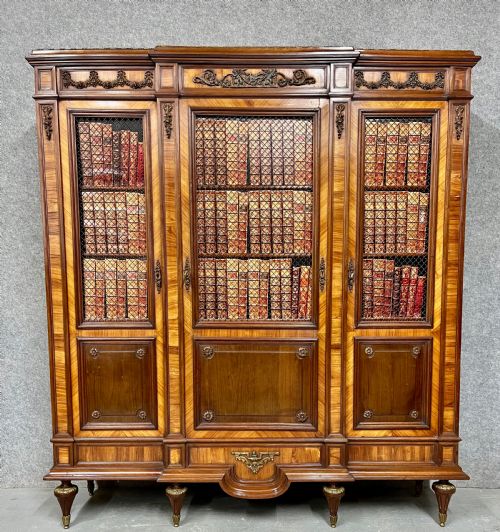 QUALITY FRENCH KINGWOOD MAHOGANY BOOKCASE