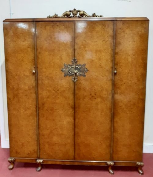 Queen Ann Style Burr Walnut Compactum Wardrobe