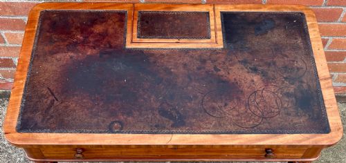 GILLOWS OF LANCASTER CHAMBER TABLE - ADDITIONAL PHOTO 6