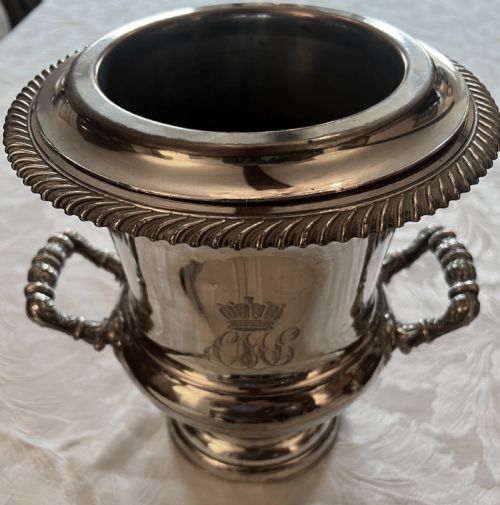 QUALITY ANTIQUE SILVER PLATED CHAMPAGNE BUCKET - ADDITIONAL PHOTO 2