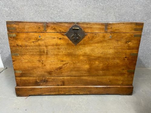 VERY LARGE ANTIQUE CHINESE CAMPAIGN TRUNK - ADDITIONAL PHOTO 6