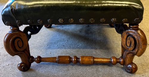 LARGE WALNUT CAROLEAN STYLE LOW HALL SEAT STOOL - ADDITIONAL PHOTO 6