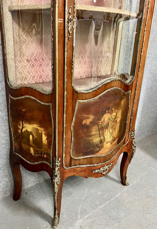 FRENCH VERNE MARTIN STYLE VITRINE DISPLAY CABINET - ADDITIONAL PHOTO 9