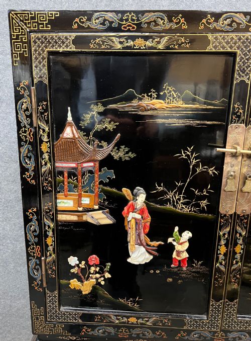 STUNNING LARGE CHINOISERIE COCKTAIL CABINET - ADDITIONAL PHOTO 7