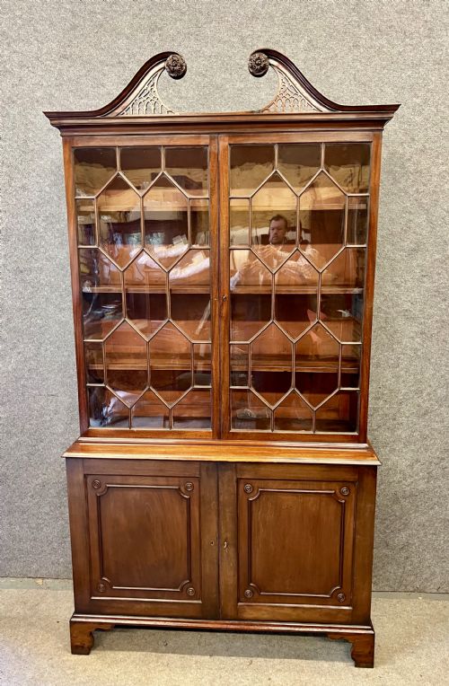 Antique 19th.c. George III Style Mahogany Bookcase