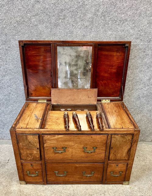 UNUSUAL GEORGE III MAHOGANY CAMPAIGN DRESSING CHEST - ADDITIONAL PHOTO 3