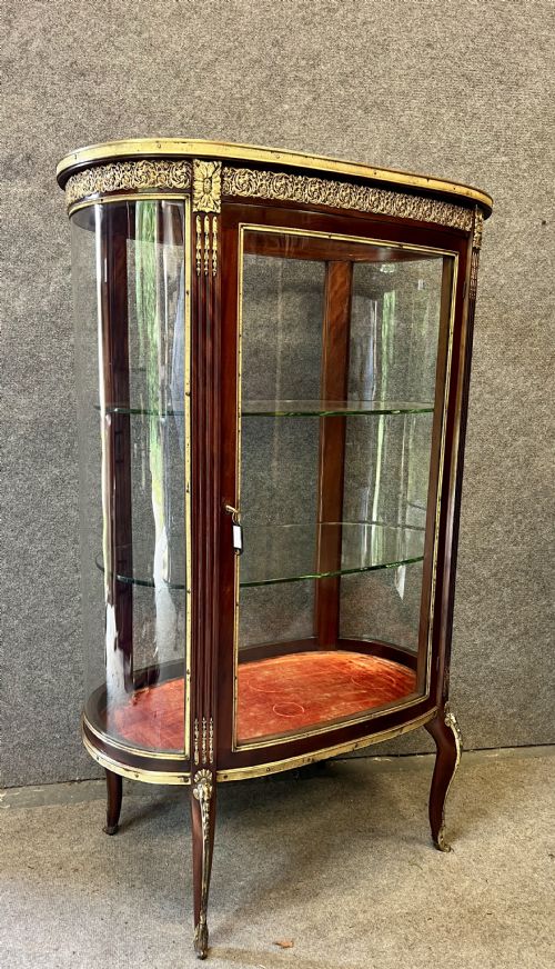 Super Quality Antique French Display Cabinet Vitrine