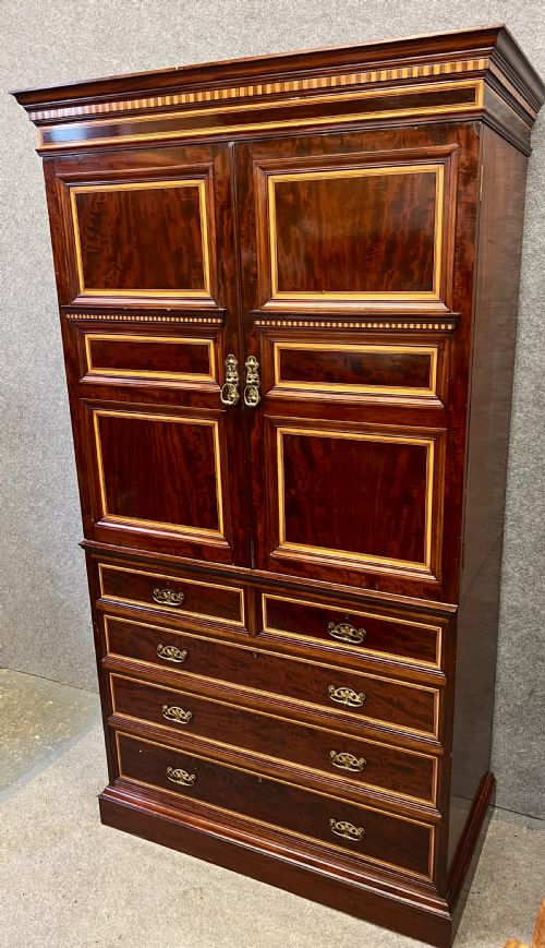Superior Quality Mahogany & Inlaid Linen Press Wardrobe by James Shoolbred