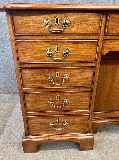 GEORGE III MAHOGANY DESK - ADDITIONAL PHOTO 6