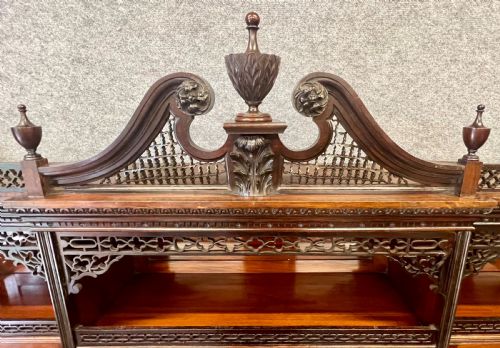 LARGE CHIPPENDALE STYLE BREAKFRONT BOOKCASE - ADDITIONAL PHOTO 4