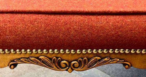 GOOD ANTIQUE WALNUT CLAW BALL WINDOW SEAT - ADDITIONAL PHOTO 4