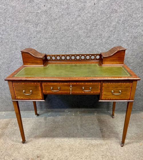 GOOD QUALITY EDWARDIAN MAHOGANY AND INLAID LADIES DESK