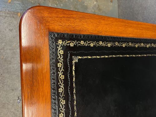 STUNNING LARGE ANTIQUE FRENCH MAHOGANY ORMOLU MOUNTED DESK - ADDITIONAL PHOTO 9