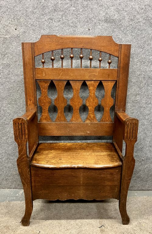 Arts & Crafts Oak Hall Seat