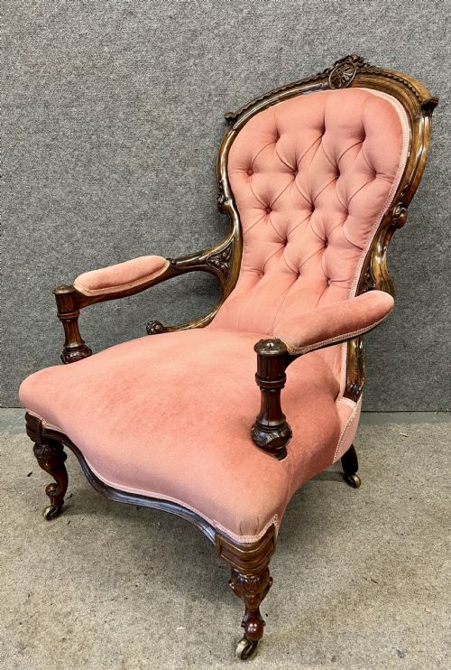 SUPERB VICTORIAN WALNUT OPEN ARMCHAIR