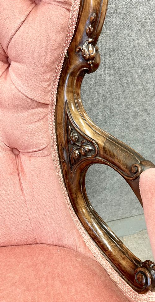 SUPERB VICTORIAN WALNUT OPEN ARMCHAIR - ADDITIONAL PHOTO 4