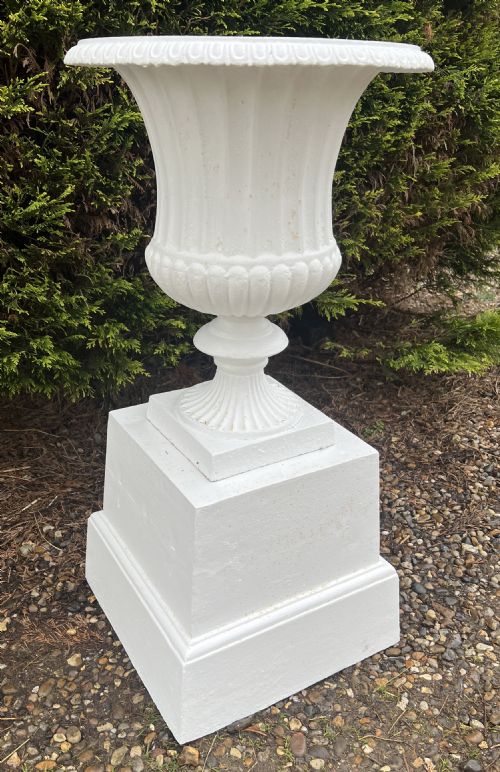19THCENTURY CAST IRON GARDEN URN ON STAND - ADDITIONAL PHOTO 4