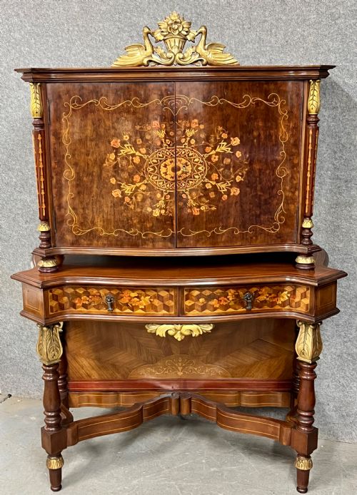 STUNNING SERPENTINE SHAPED MARQUETRY INLAID COCKTAIL CABINET - ADDITIONAL PHOTO 1
