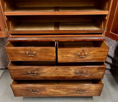 SUPERB QUALITY GEORGE IV INLAID LINEN PRESS - ADDITIONAL PHOTO 4