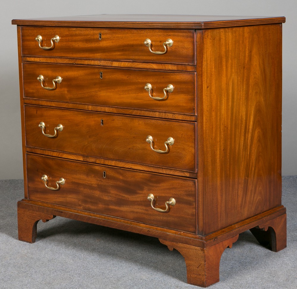Small Geo.III Mahogany Chest