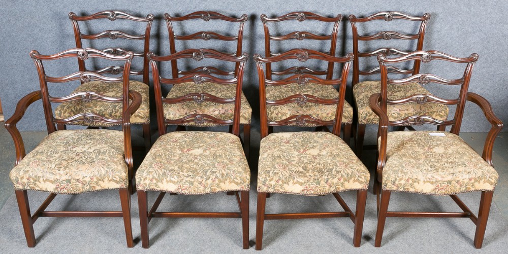 Set of 8 Antique Mahogany Dining Chairs. 6+2.