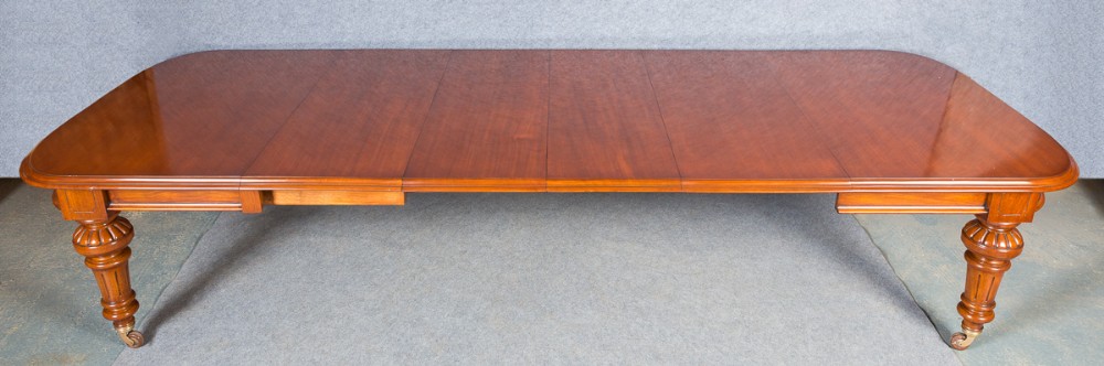 Fine Victorian 12ft. Extending Dining Table