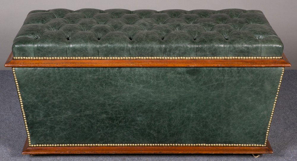 Deep Buttoned Leather Ottoman