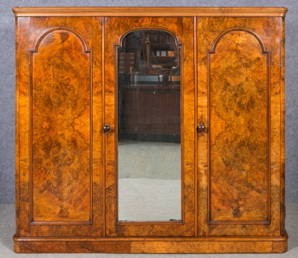 Victorian Burr Walnut Wardrobe / Compact
