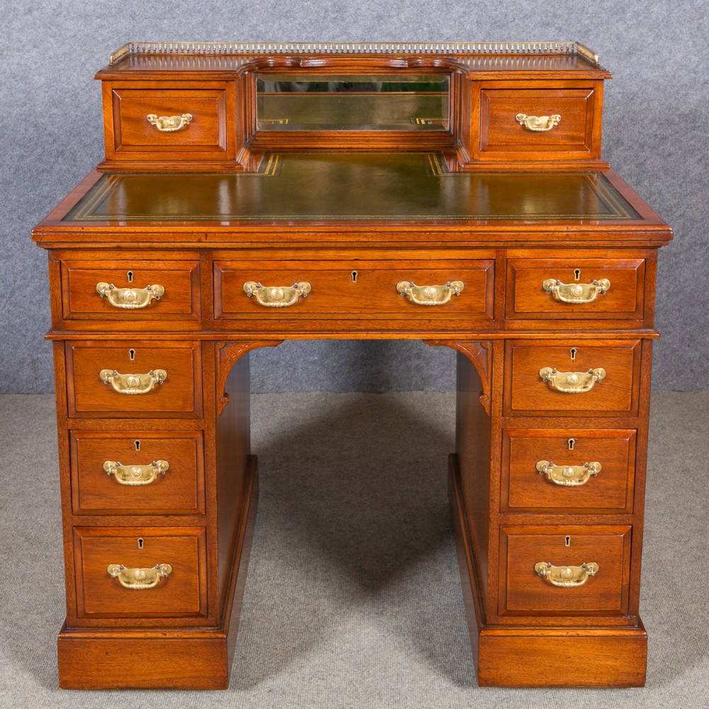Small Victorian Ladies Desk
