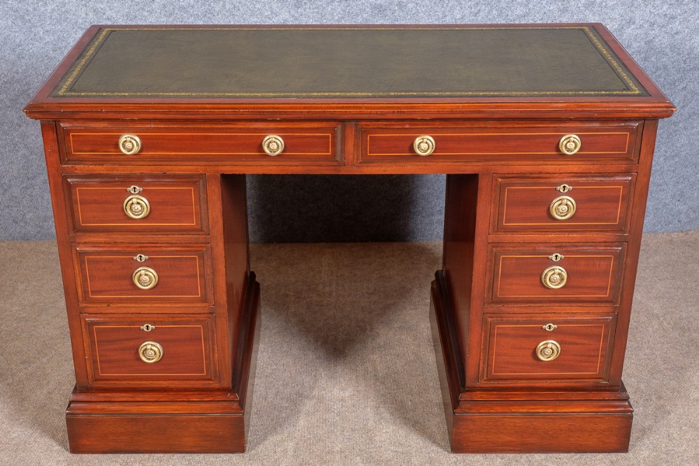 Shapland & Petter Desk