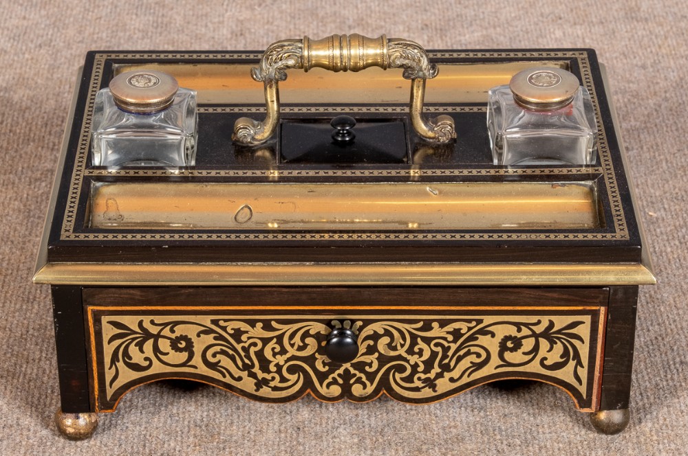 Regency Desk Stand