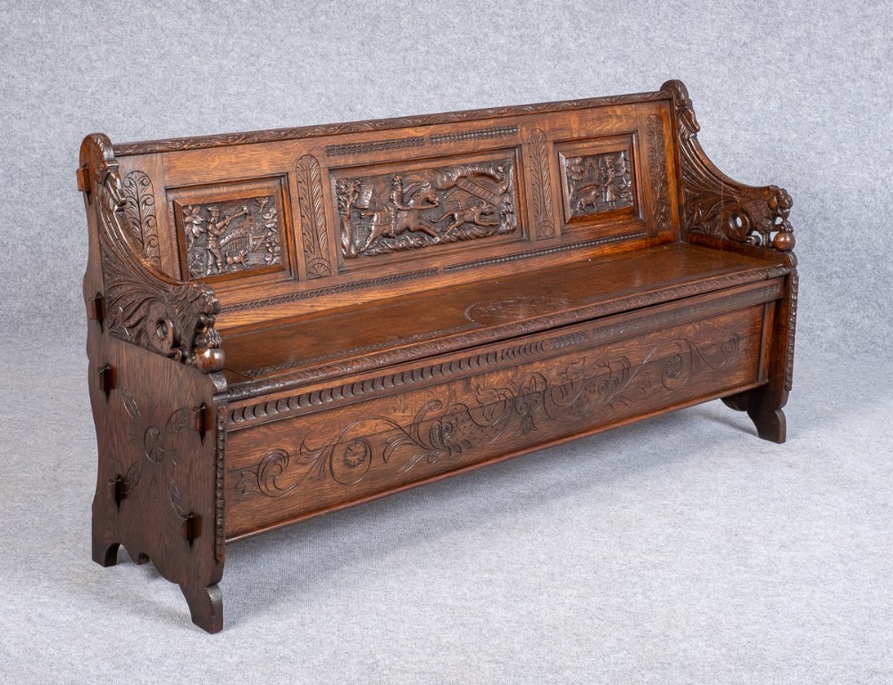 Good Edwards & Roberts Carved Oak Hall Seat Settle