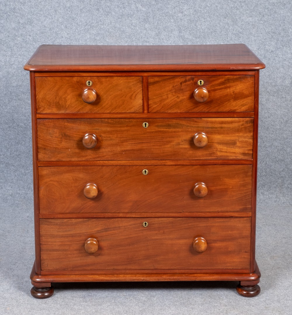 Superior Quality Victorian Mahogany Chest of Drawers